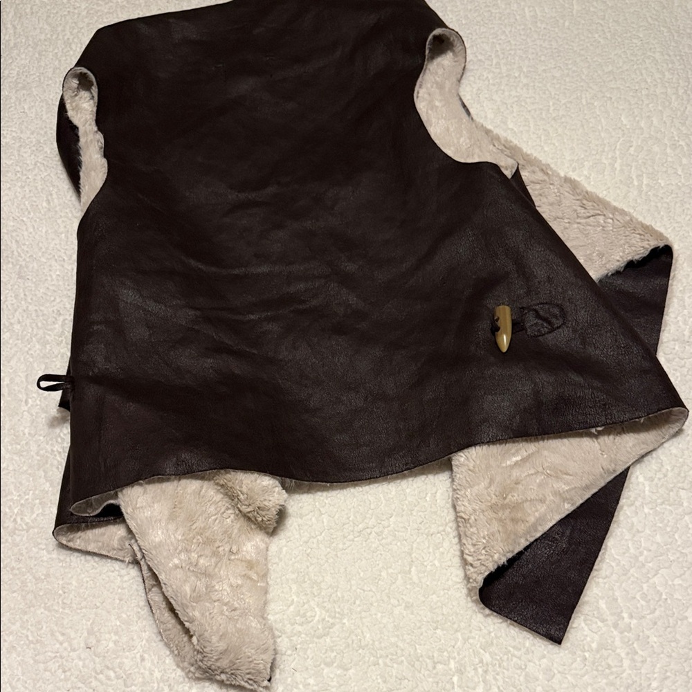 Cotton On Women's Dark Brown Nubuck and Cream Feather Sherpa Vest - Picture 2 of 4